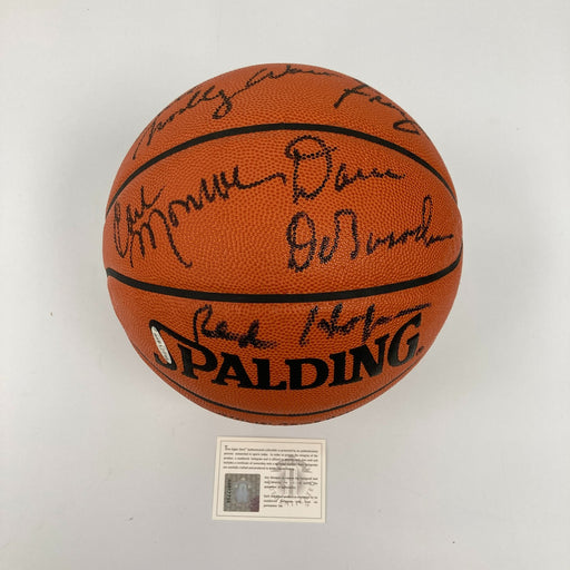 1972-73 New York Knicks NBA Champs Team Signed NBA Game Basketball UDA COA