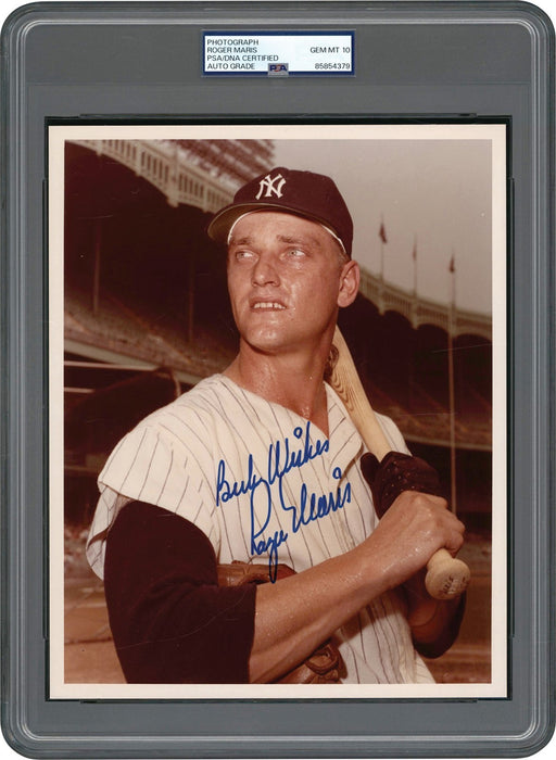 Roger Maris Signed 8x10 Photo PSA DNA 10 GEM MINT Auto