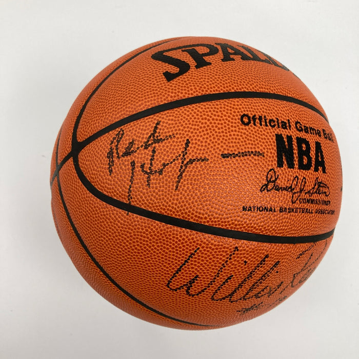 1972-73 New York Knicks NBA Champs Team Signed NBA Game Basketball JSA COA
