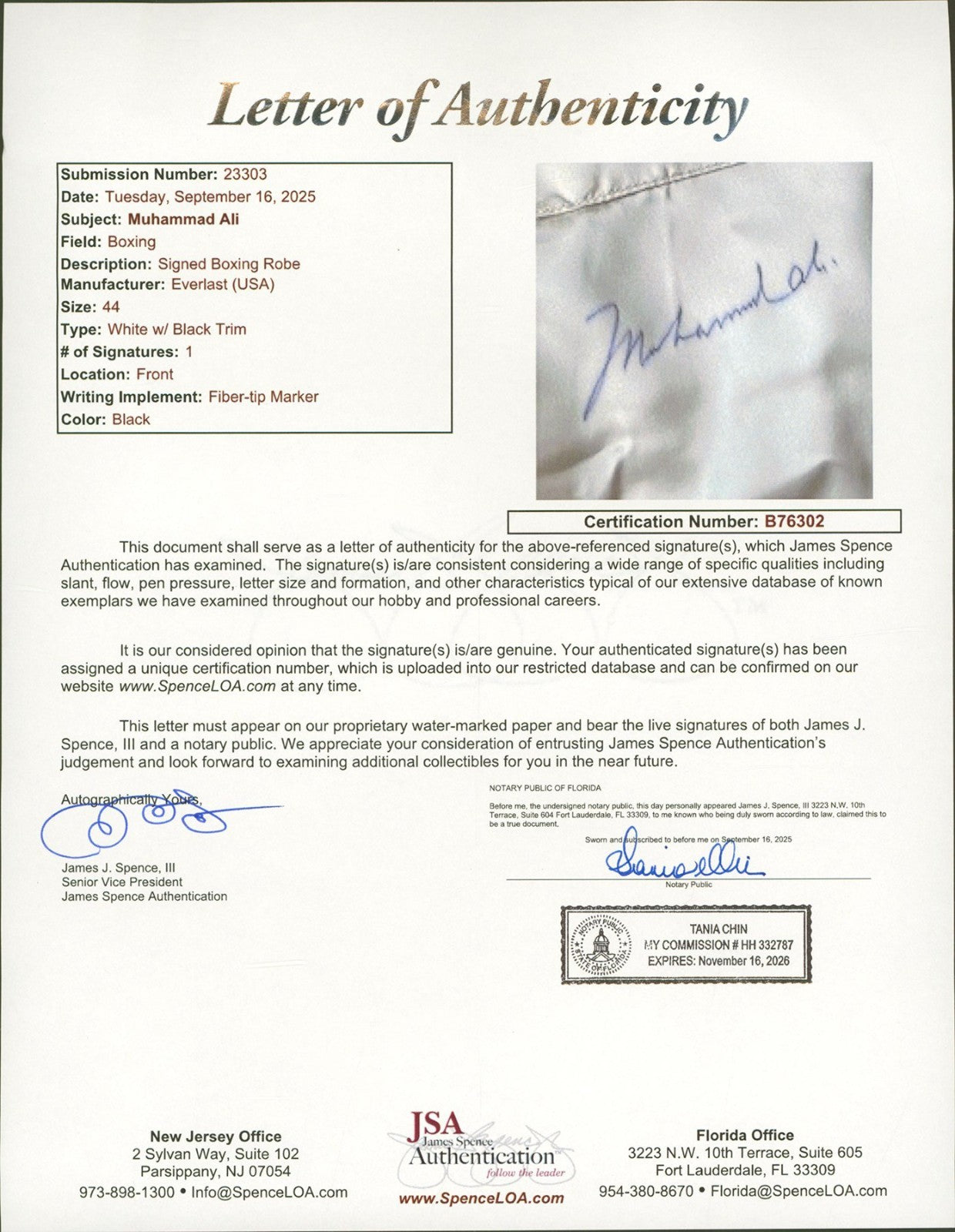 Muhammad Ali Signed Everlast Boxing Robe JSA COA — Showpieces Sports