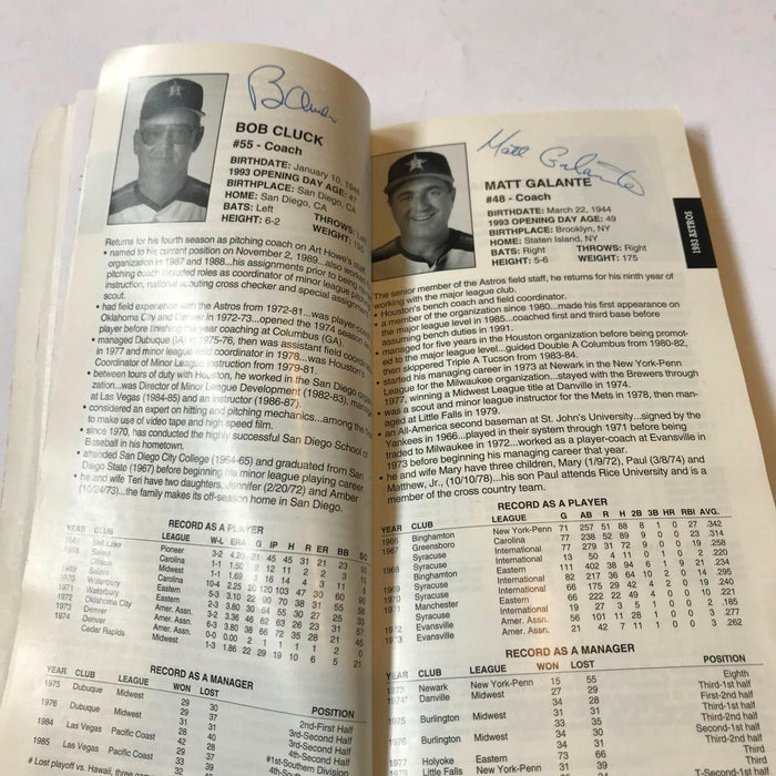 1993 Houston Astros Team Signed Media Guide With 60 Signatures! Craig Biggio