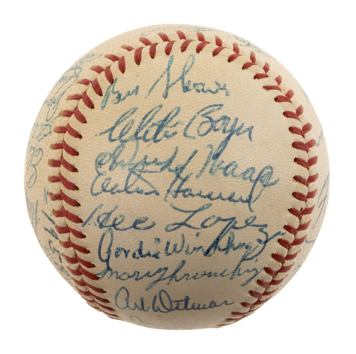 1958 New York Yankees W.S. Champs Team Signed Baseball Mickey Mantle Maris JSA