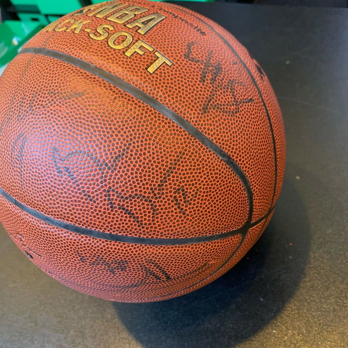 2002-03 San Antonio Spurs Champions Team Signed Basketball Tim Duncan JSA COA