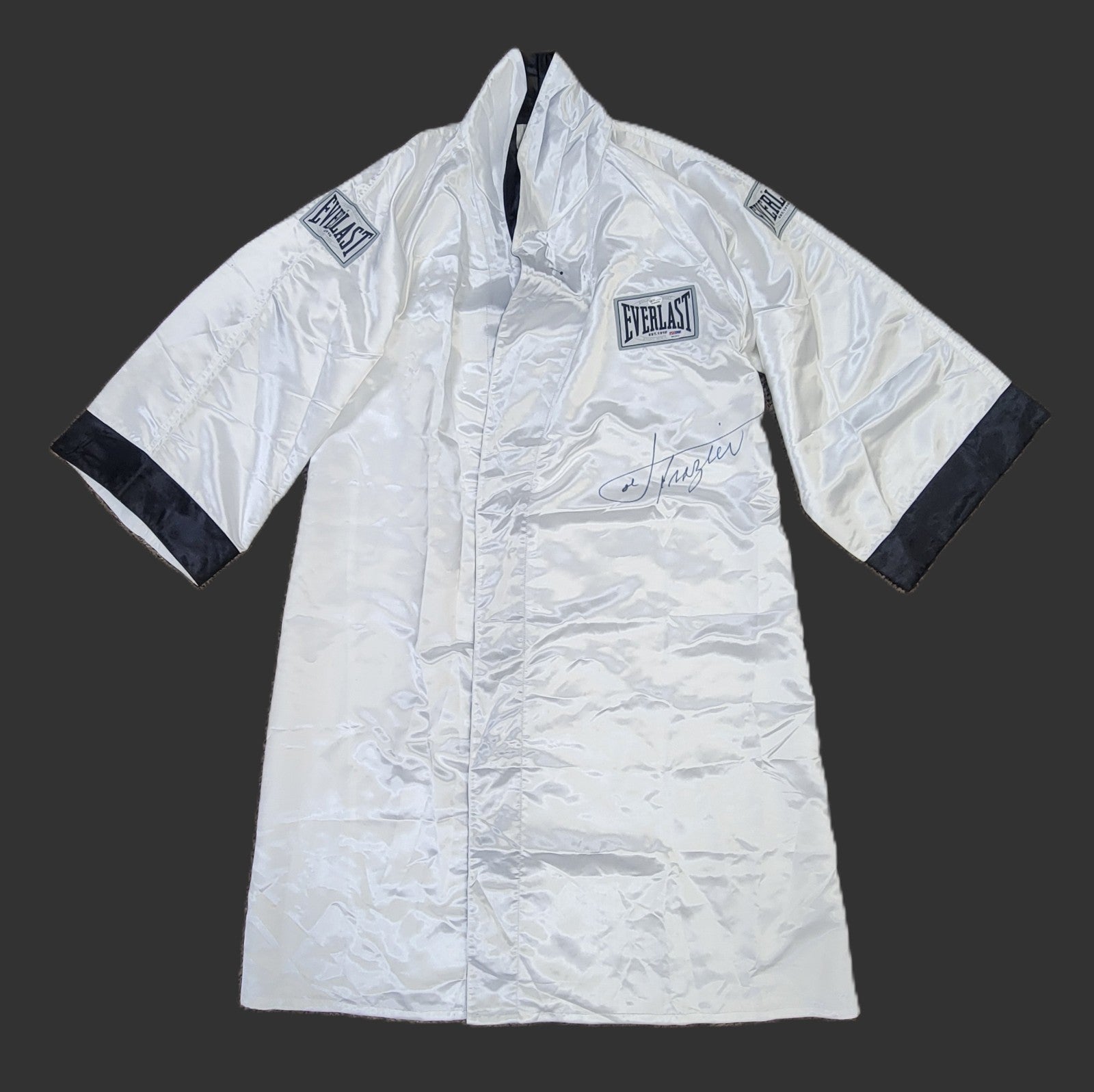 Joe Frazier Signed Everlast Boxing Robe PSA DNA COA