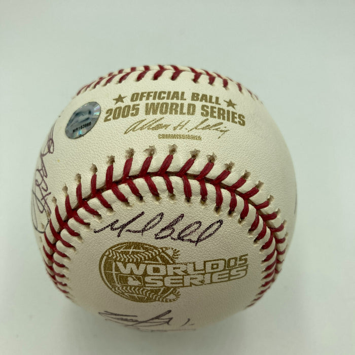 2005 Chicago White Sox Team Signed World Series Baseball MLB Authenticated Holo