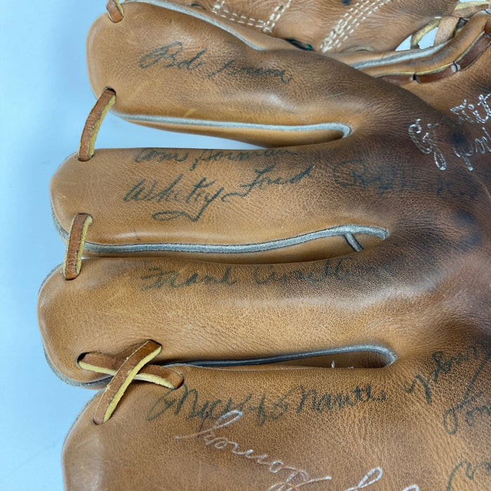1954 New York Yankees Team Signed Baseball Glove 55 Sigs Mickey Mantle PSA DNA