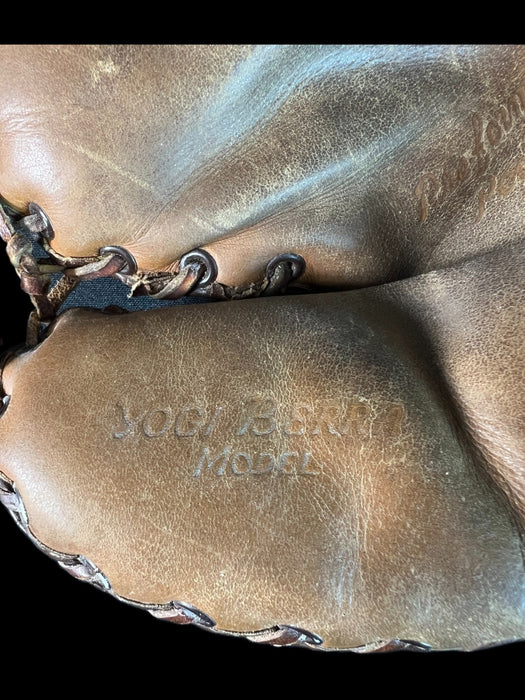 Yogi Berra Signed 1950's Spalding Game Model Catcher's Mitt Glove JSA COA