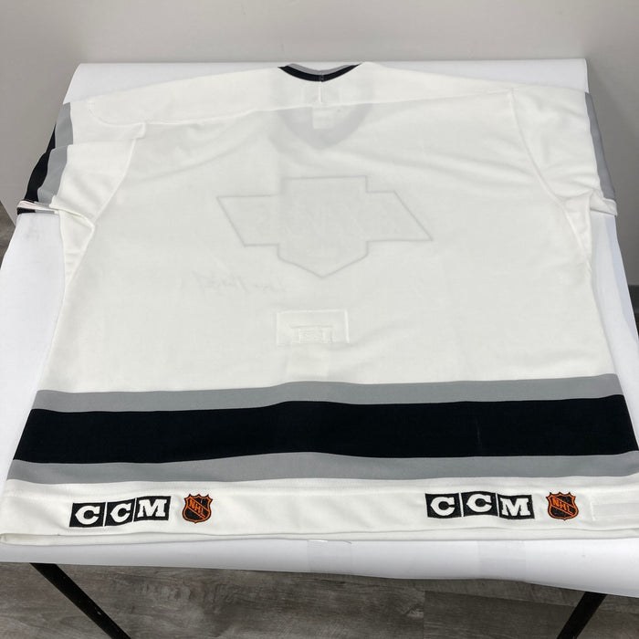 Wayne Gretzky Signed Authentic Los Angeles Kings Jersey UDA Upper Deck COA