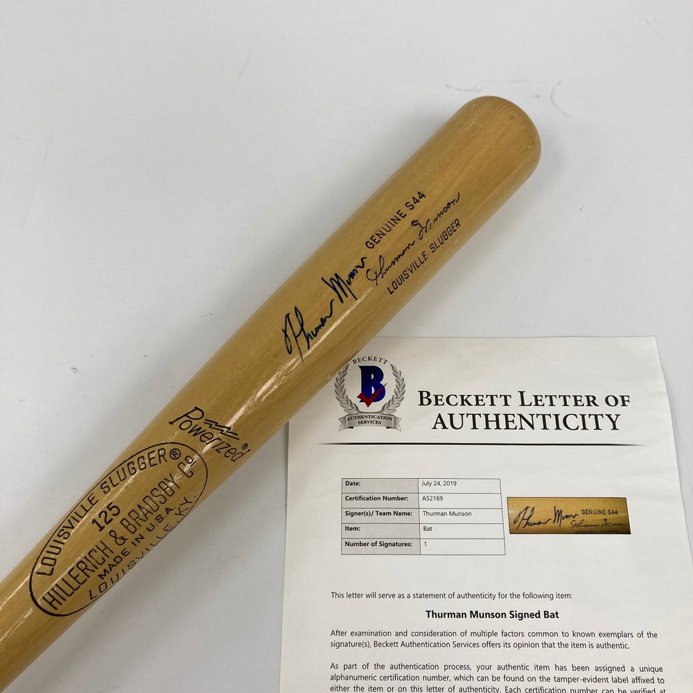 The Finest Thurman Munson Single Signed Game Model Baseball Bat Beckett COA