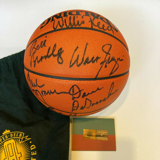 1969-1970 New York Knicks NBA Champs Team Signed Spalding Basketball UDA COA