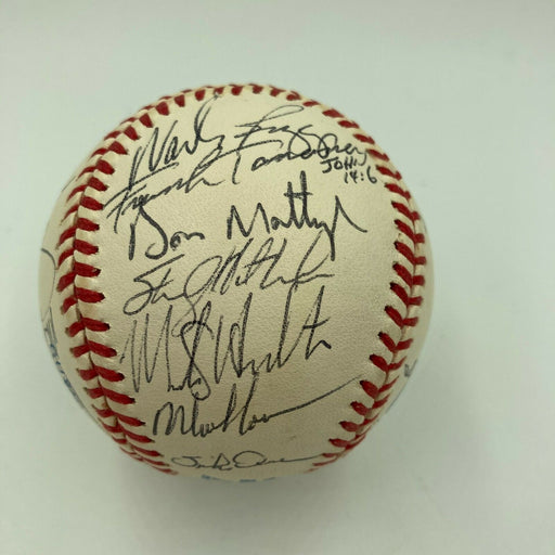 1993 New York Yankees Team Signed Baseball Don Mattingly Wade Boggs Steve Howe