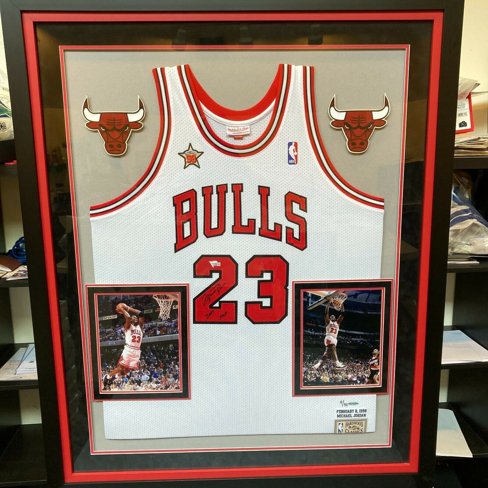 Michael Jordan Hall Of Fame 2009 Signed Chicago Bulls Jersey UDA Upper  Deck