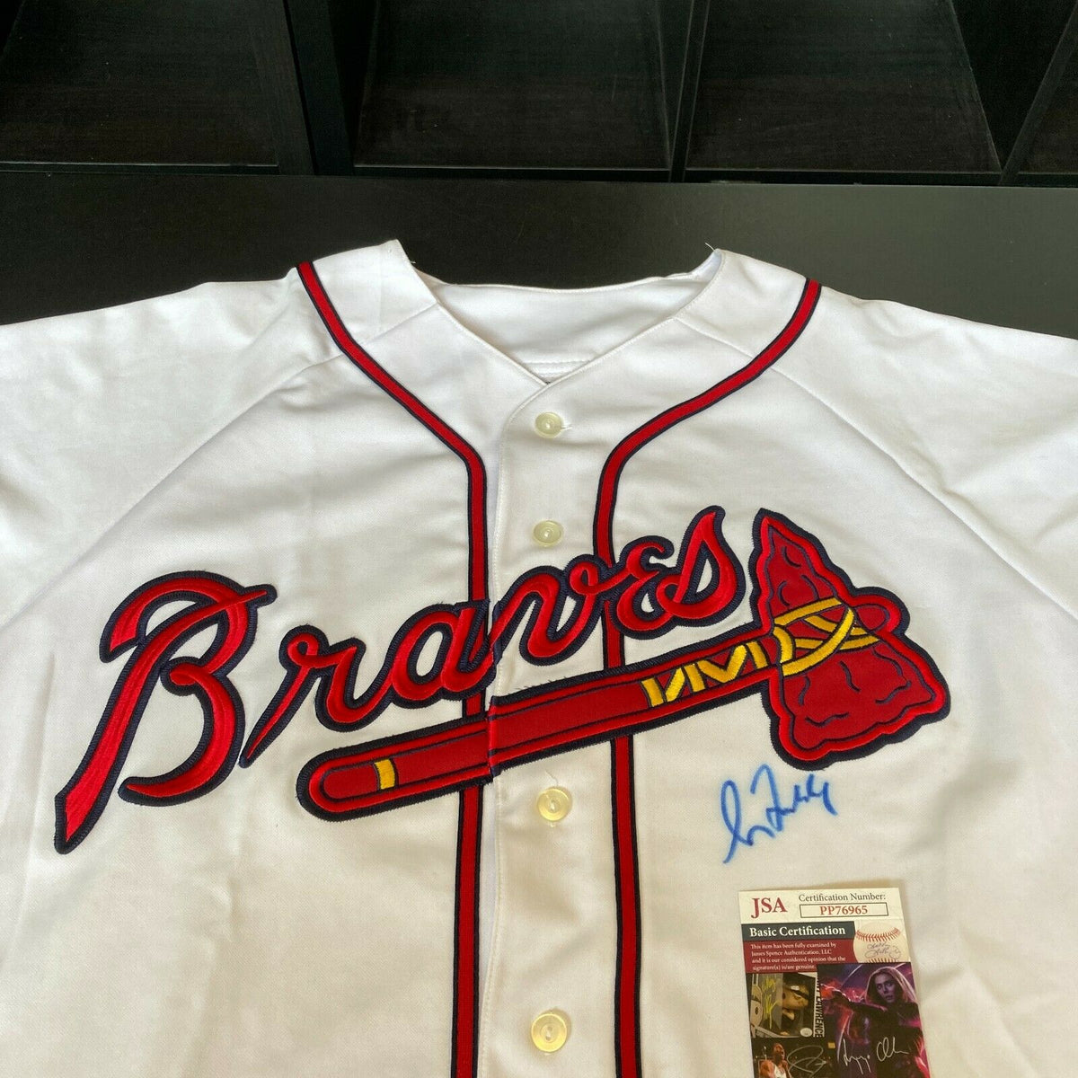 Greg Maddux Signed Authentic Majestic Atlanta Braves Jersey With JSA C —  Showpieces Sports