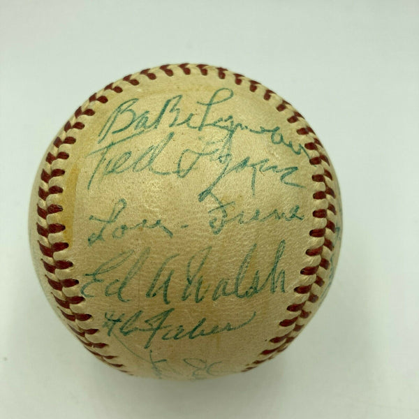 1976 CHICAGO WHITE SOX AMERCIAN LEAGUE TEAM SIGNED BASEBALL - 8 SIGNATURES