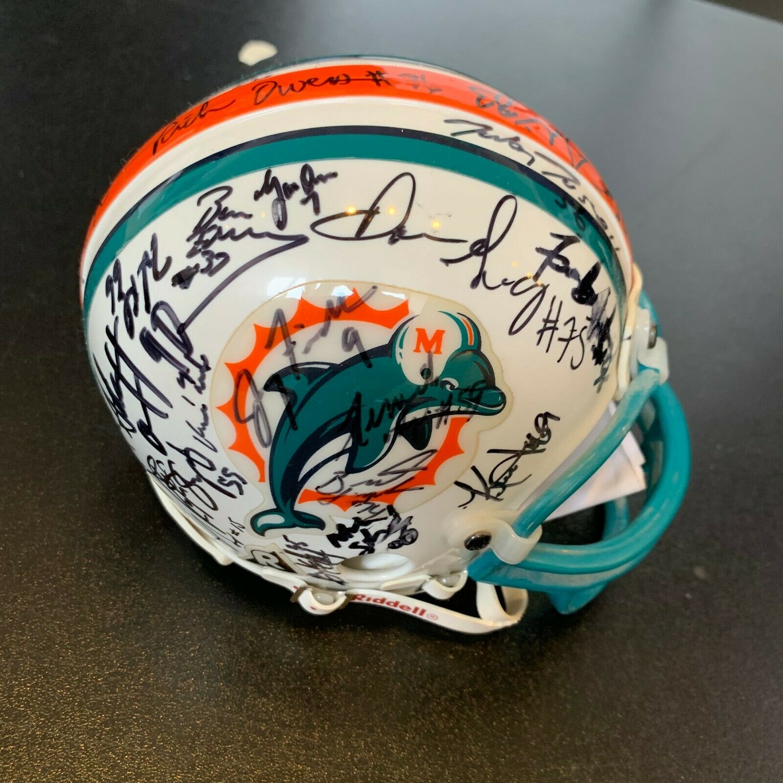 2000 Miami Dolphins Team Signed Riddell Mini Helmet — Showpieces Sports