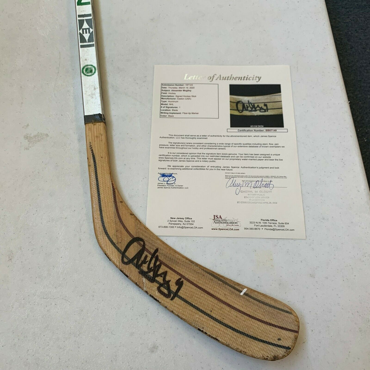 Alexander Mogilny Signed Game Used Easton Hockey Stick With JSA COA