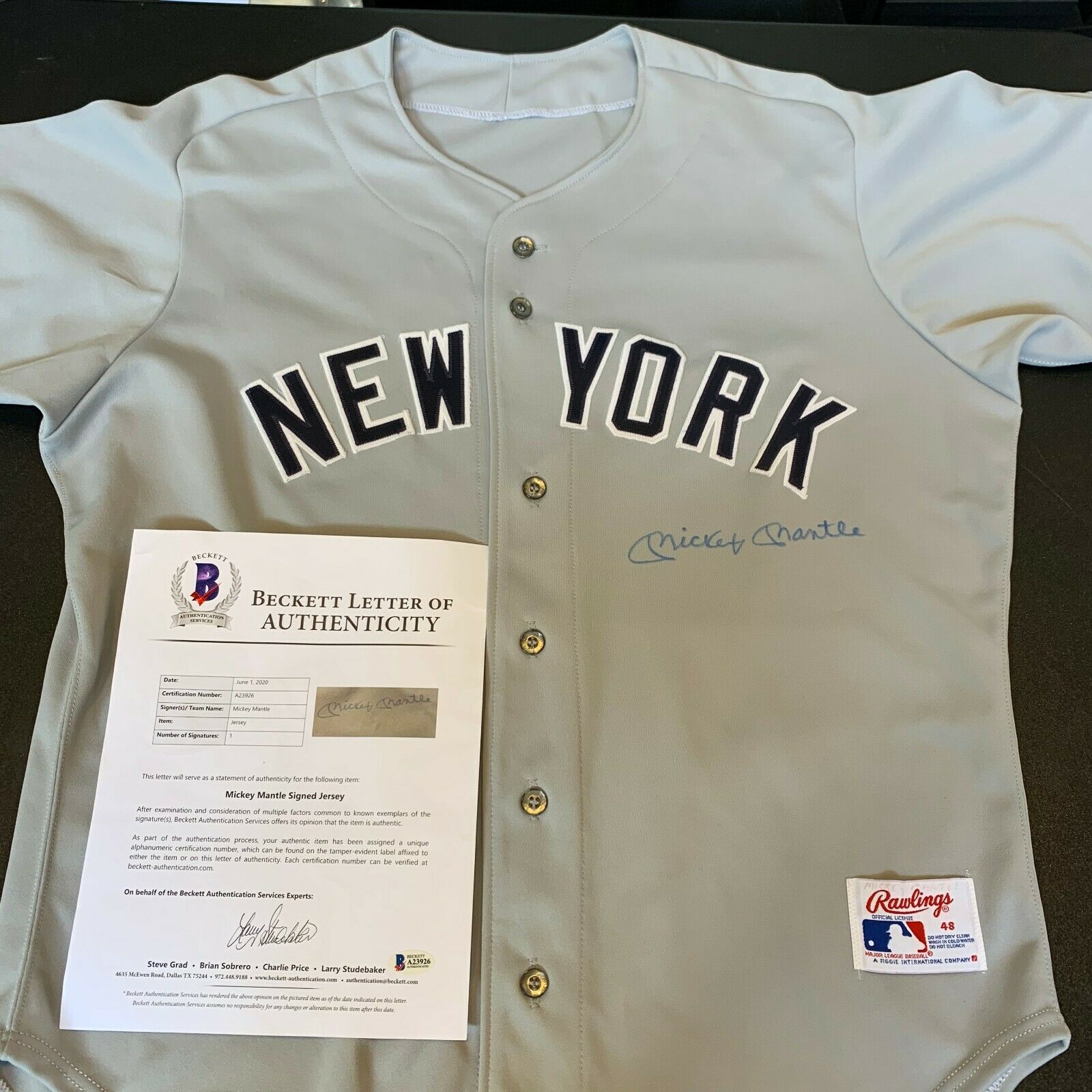 Mickey Mantle Signed Vintage Rawlings New York Yankees Authentic Jerse —  Showpieces Sports