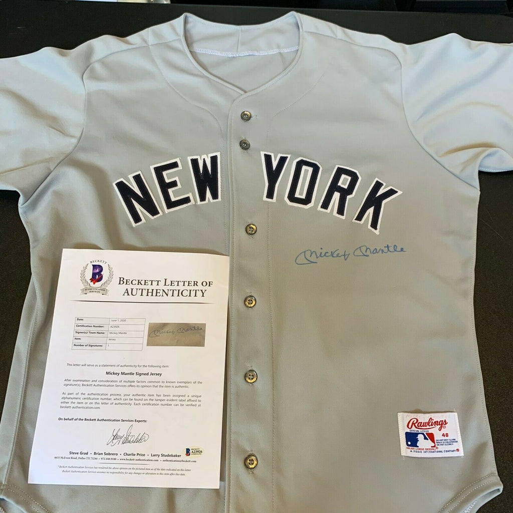 Showpieces Sports Mickey Mantle Signed Authentic Game Issued New York Yankees Jersey Beckett COA