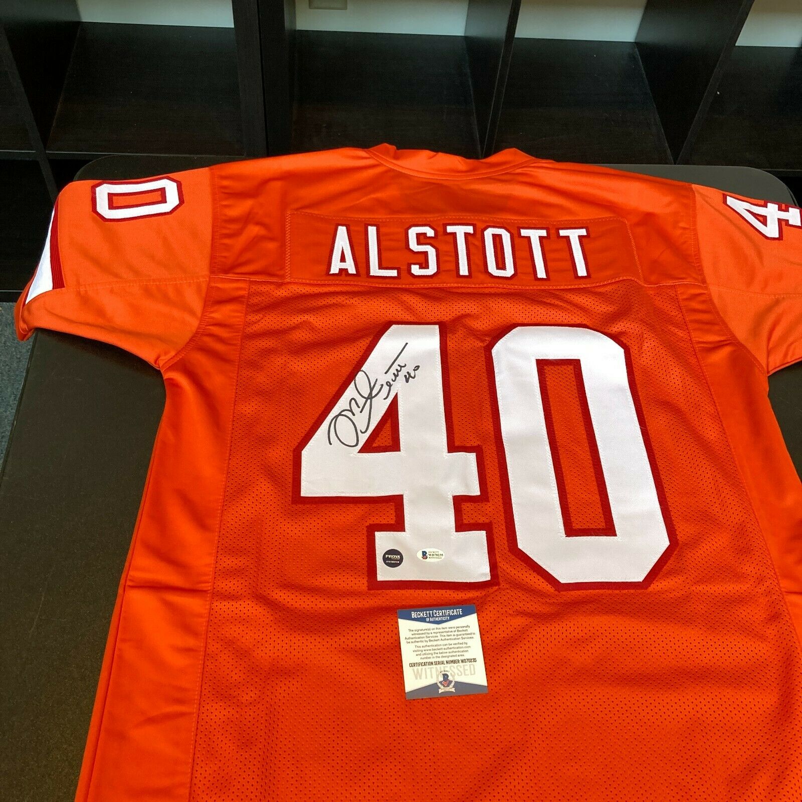 Mike Alstott Signed Autographed Tampa Bay Buccaneers Jersey Beckett CO —  Showpieces Sports