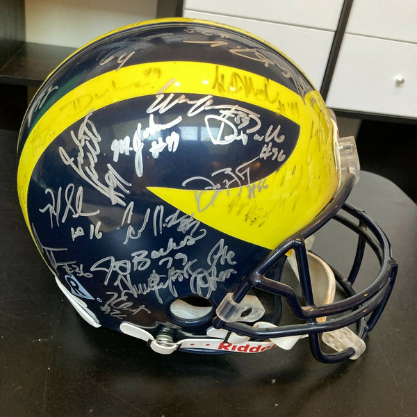 Tom Brady 2000 Michigan Wolverines NCAA Champs Team Signed Helmet With — Showpieces Sports