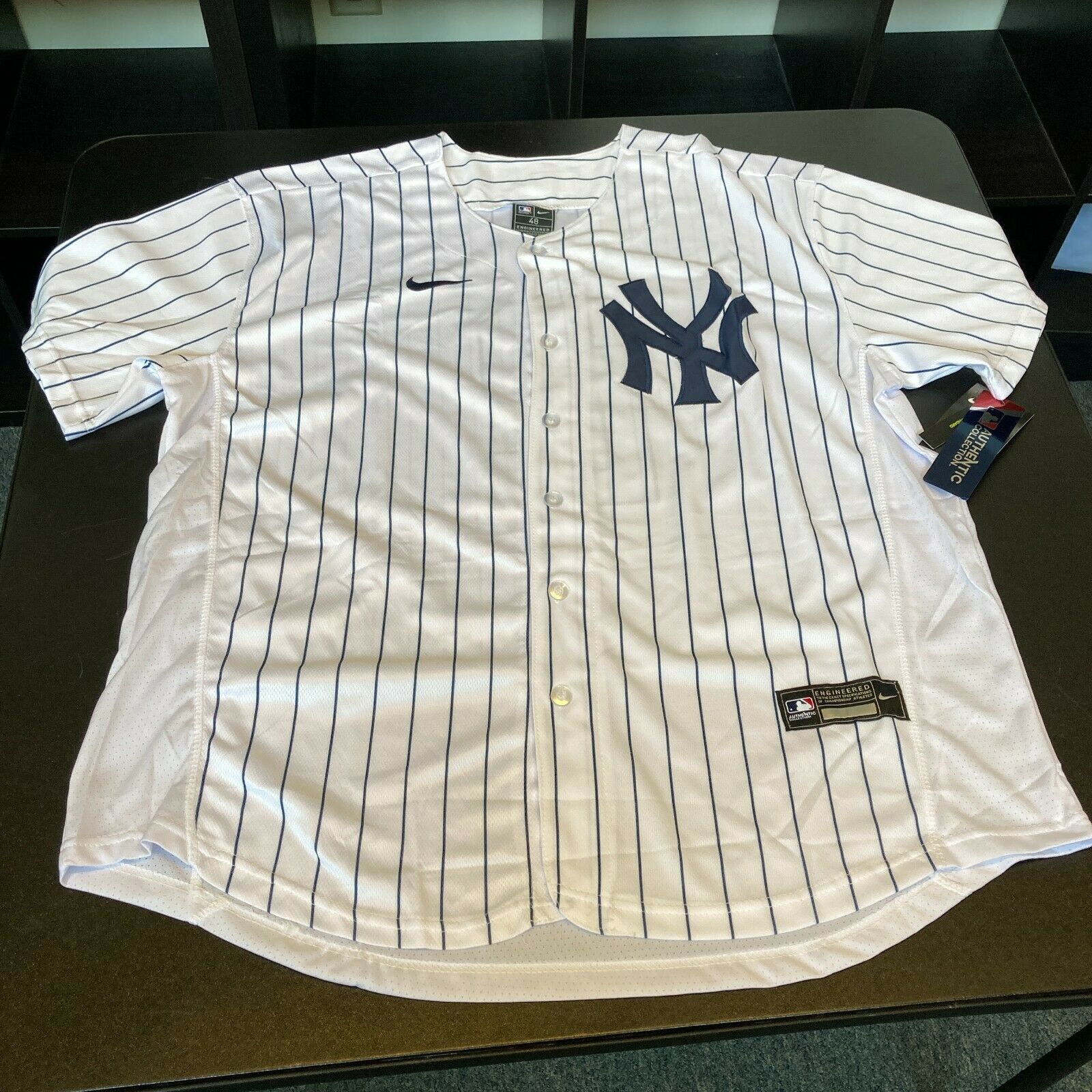 Derek Jeter New York Yankees Autographed Nike Authentic Jersey