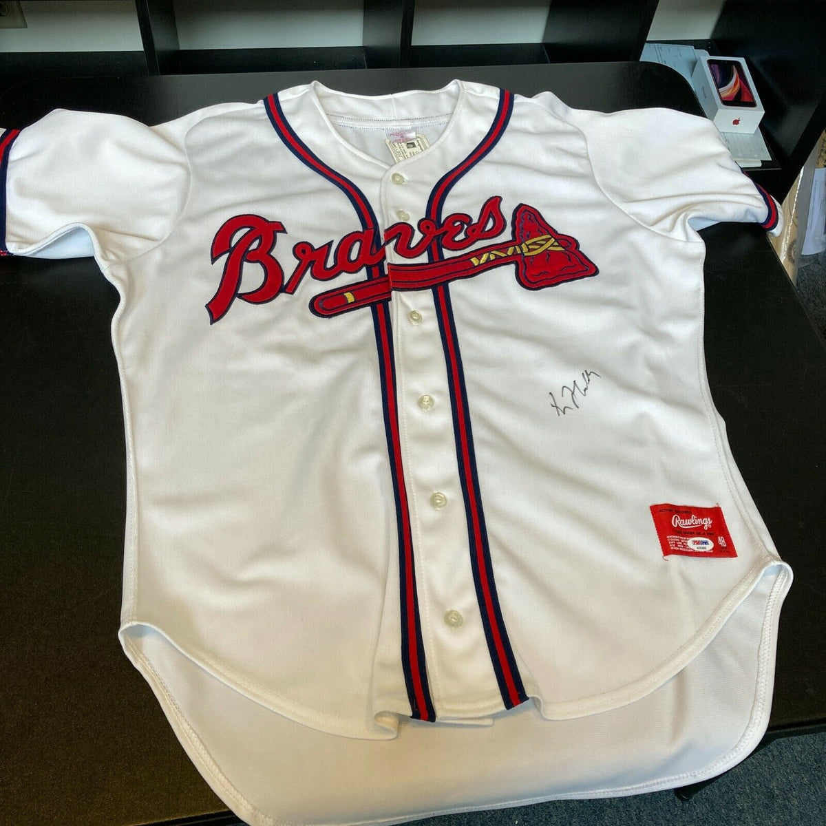 Lot Detail - 1999 Greg Maddux Atlanta Braves Game Used and Signed Home  Jersey (Braves LOA/PSA)