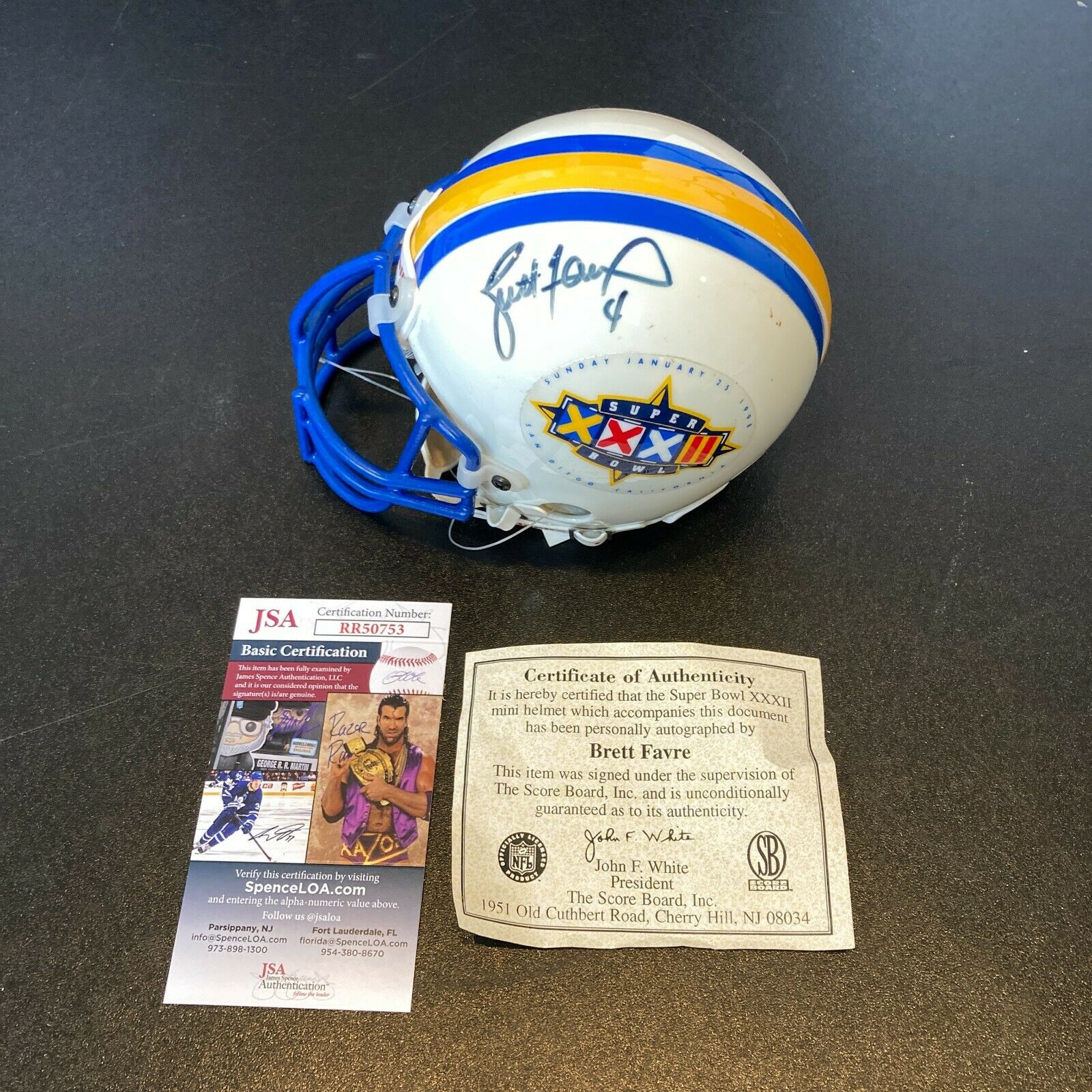 BRETT online FARVE SIGNED MINI HELMET WITH CERTIFICATE OF AUTHENTICITY