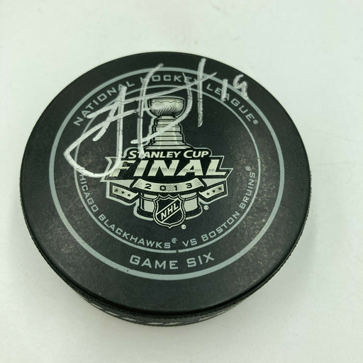 JONATHAN TOEWS Signed 2013 Stanley Cup Hockey Puck PSA DNA Sticker