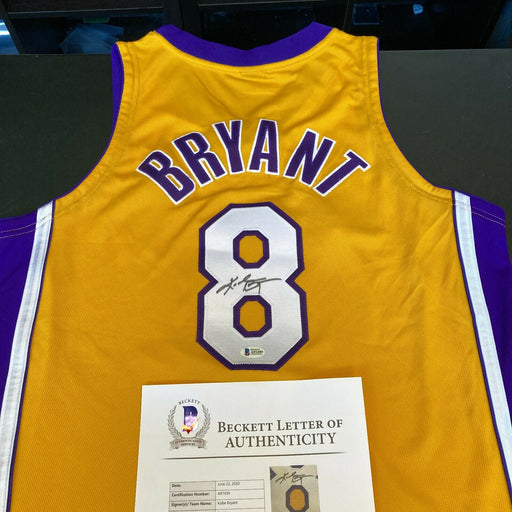 Kobe Bryant Signed 2000-01 Game Issued Los Angeles Lakers Jersey Beckett & PSA