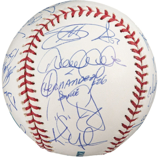 2004 New York Yankees Team Signed Baseball Derek Jeter Mariano Rivera Beckett