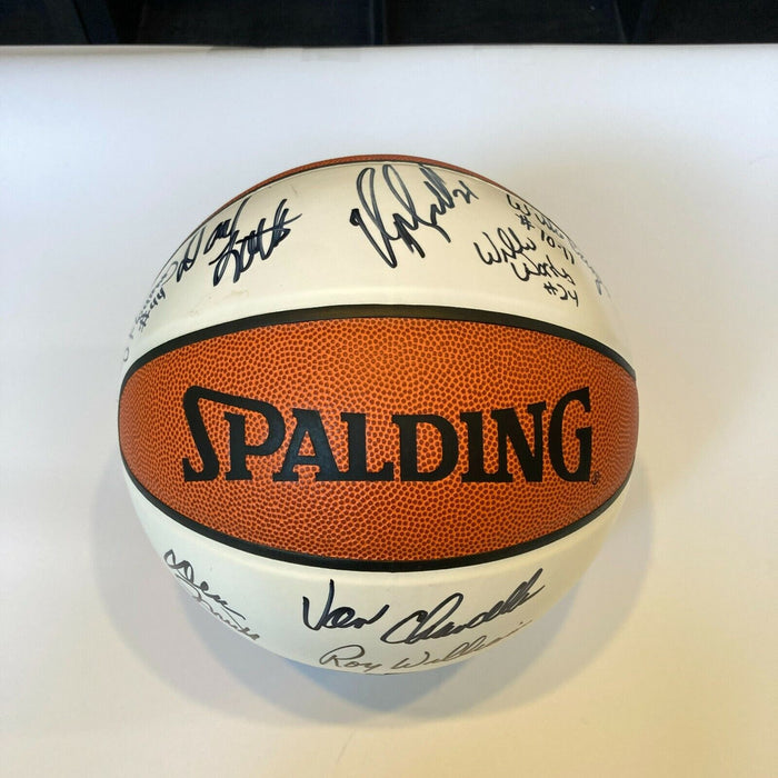 Legendary Coaches Signed Basketball 12 Sigs Phil Jackson Dean Smith JSA COA