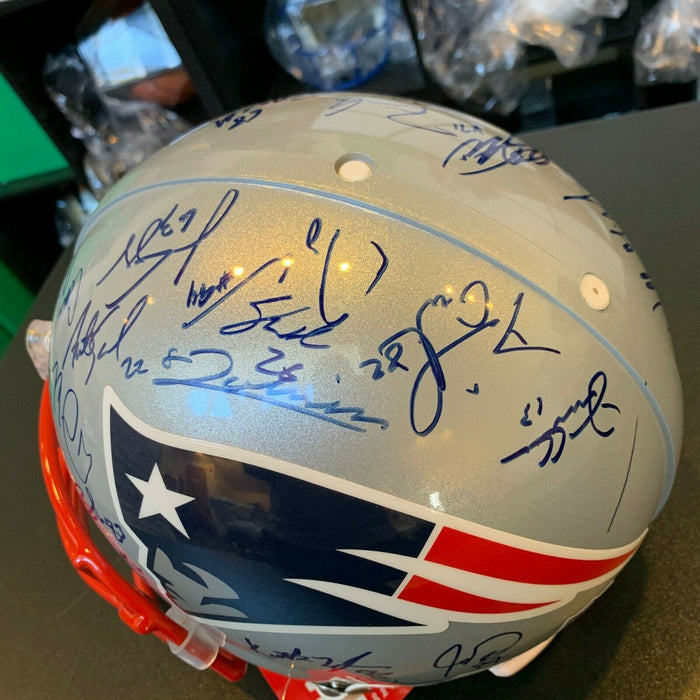 2004 New England Patriots Super Bowl Champs Team Signed Helmet Tom Brady Steiner