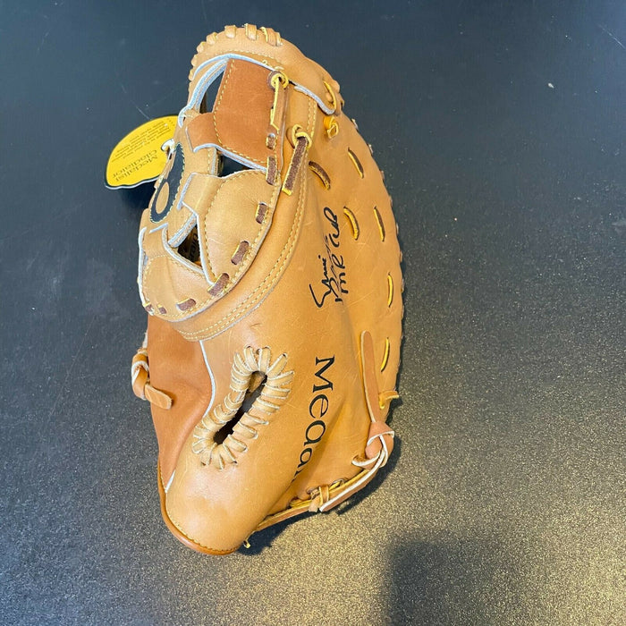 1950's Ernie Banks Signed Autographed Game Model Baseball Glove JSA COA