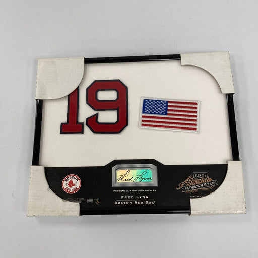 2002 Playoff Absolute Memorabilia Fred Lynn Auto Patch Framed Display Red Sox