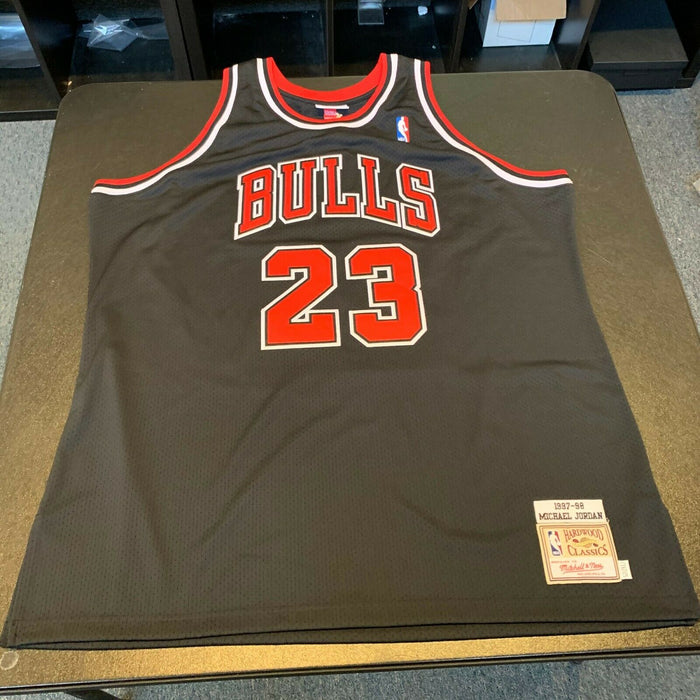 Michael Jordan "Hall Of Fame 2009" Signed Chicago Bulls Jersey UDA Upper Deck