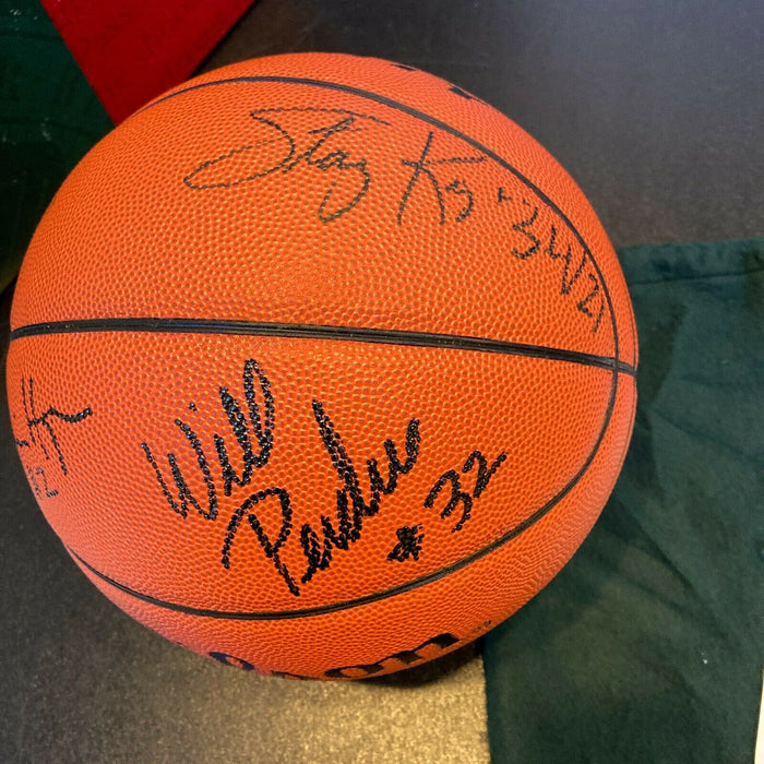 1990-91 Chicago Bulls NBA Champs Team Signed Basketball Michael Jordan UDA & JSA