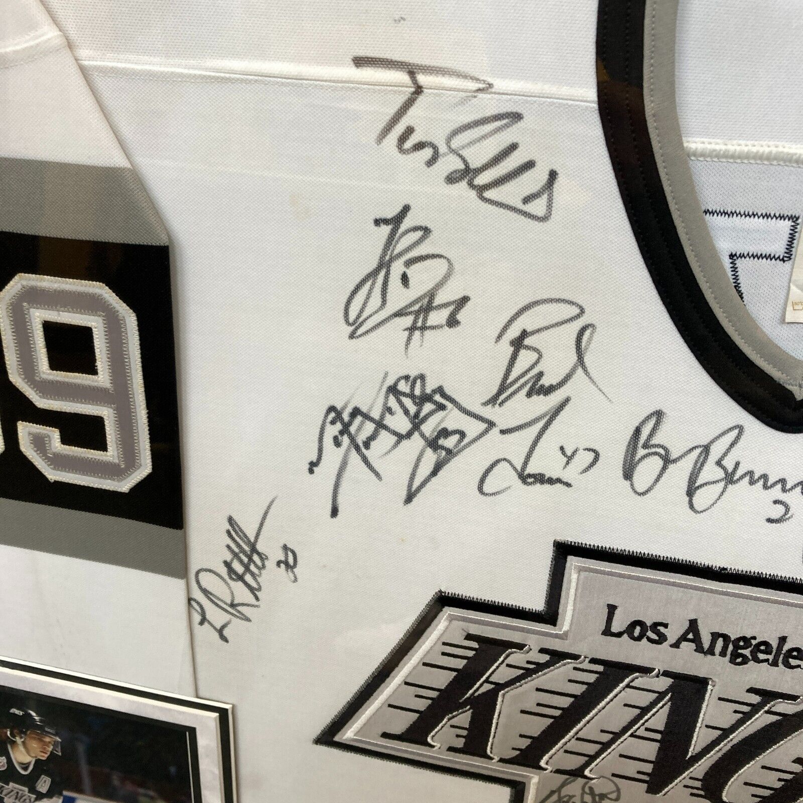 Lot Detail - Wayne Gretzky Signed and Framed Los Angeles Kings Jersey (JSA)