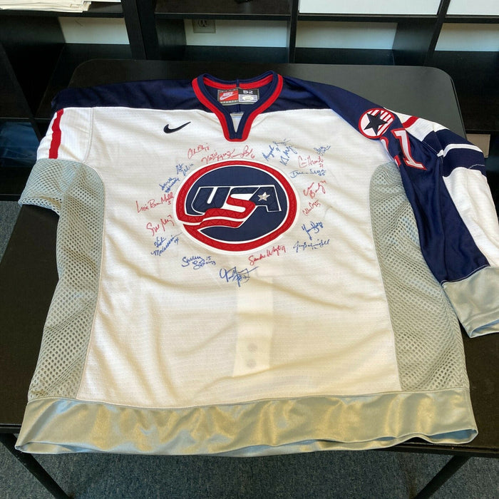 1998 Team USA Olympics Gold Medal Women's Hockey Team Signed Jersey JSA COA