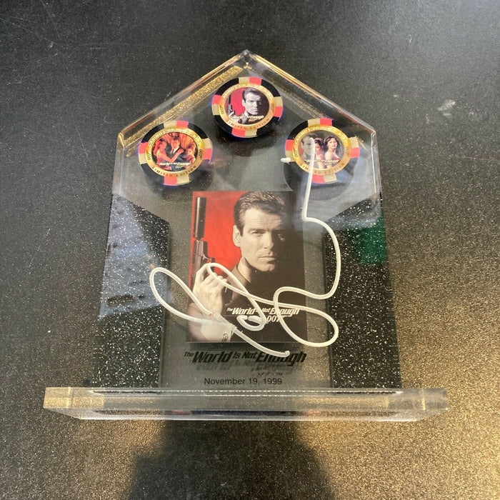 James Bond Pierce Brosnan Signed 007 Le Casino L'Or Noir Chips Display JSA COA