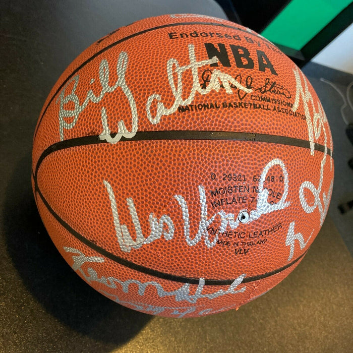 Oscar Robertson Bill Walton Chuck Daly Hall Of Fame Multi Signed Basketball PSA