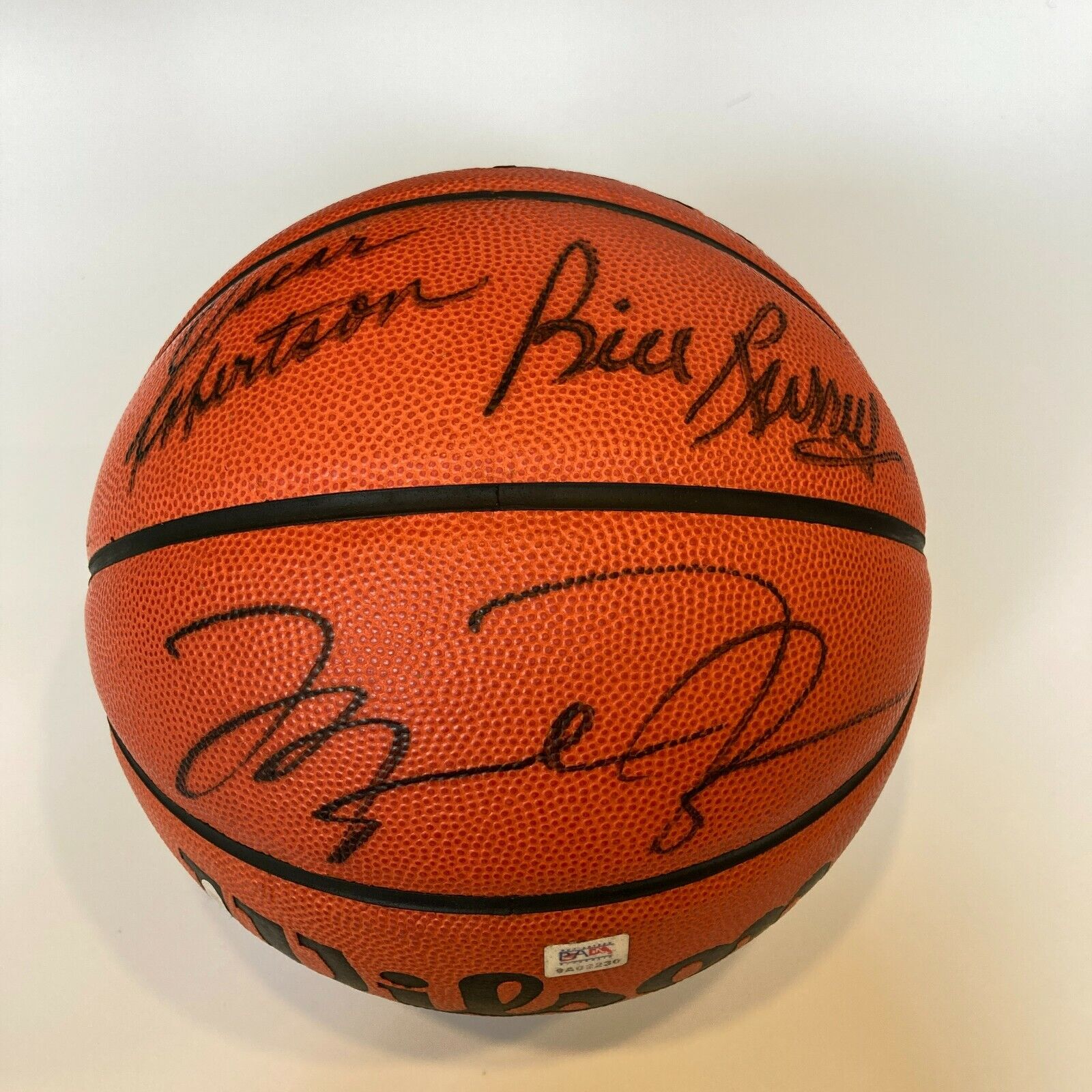Michael Jordan Bill Russell Magic Johnson Larry Bird Signed Basketball —  Showpieces Sports