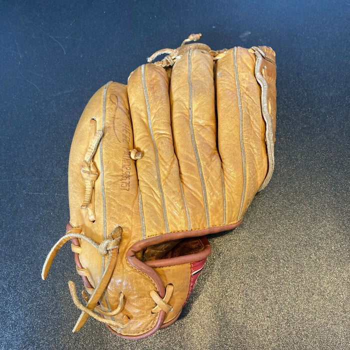 Ken Holtzman Vintage 1960's Rawlings Game Model Baseball Glove