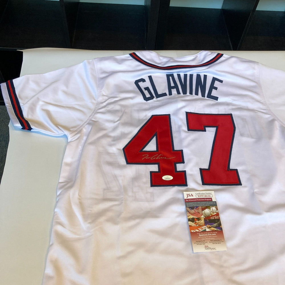 Tom Glavine Signed Jersey (JSA)