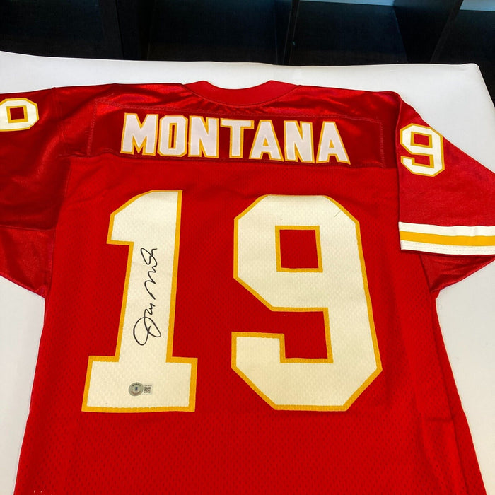 Joe Montana Signed Authentic Wilson Kansas City Chiefs Game Model Jersey Beckett