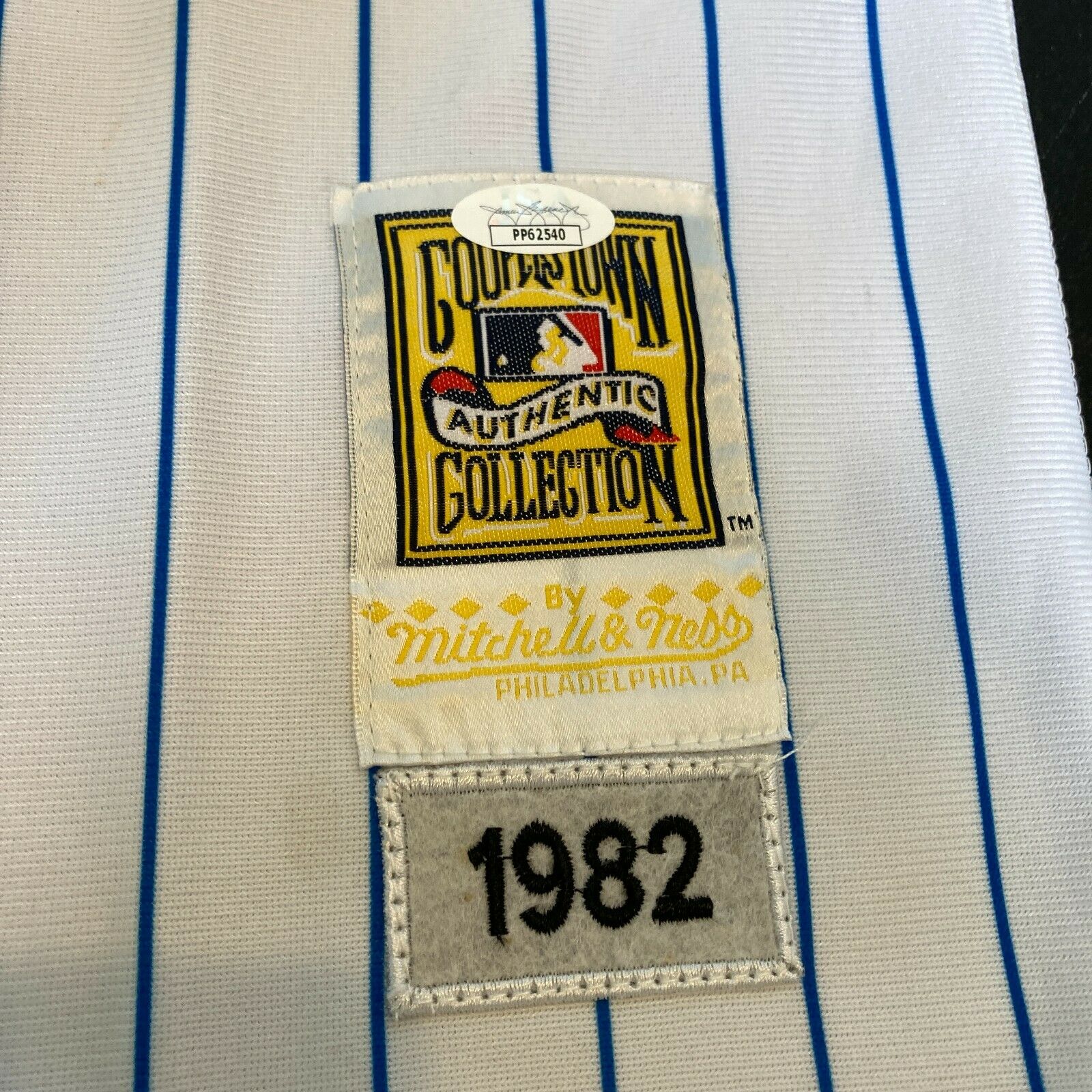 1982 Robin Yount Game Worn & Signed Milwaukee Brewers Jersey with, Lot  #80582