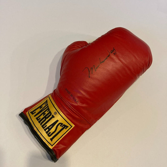 Muhammad Ali Signed Everlast Boxing Glove Beckett COA