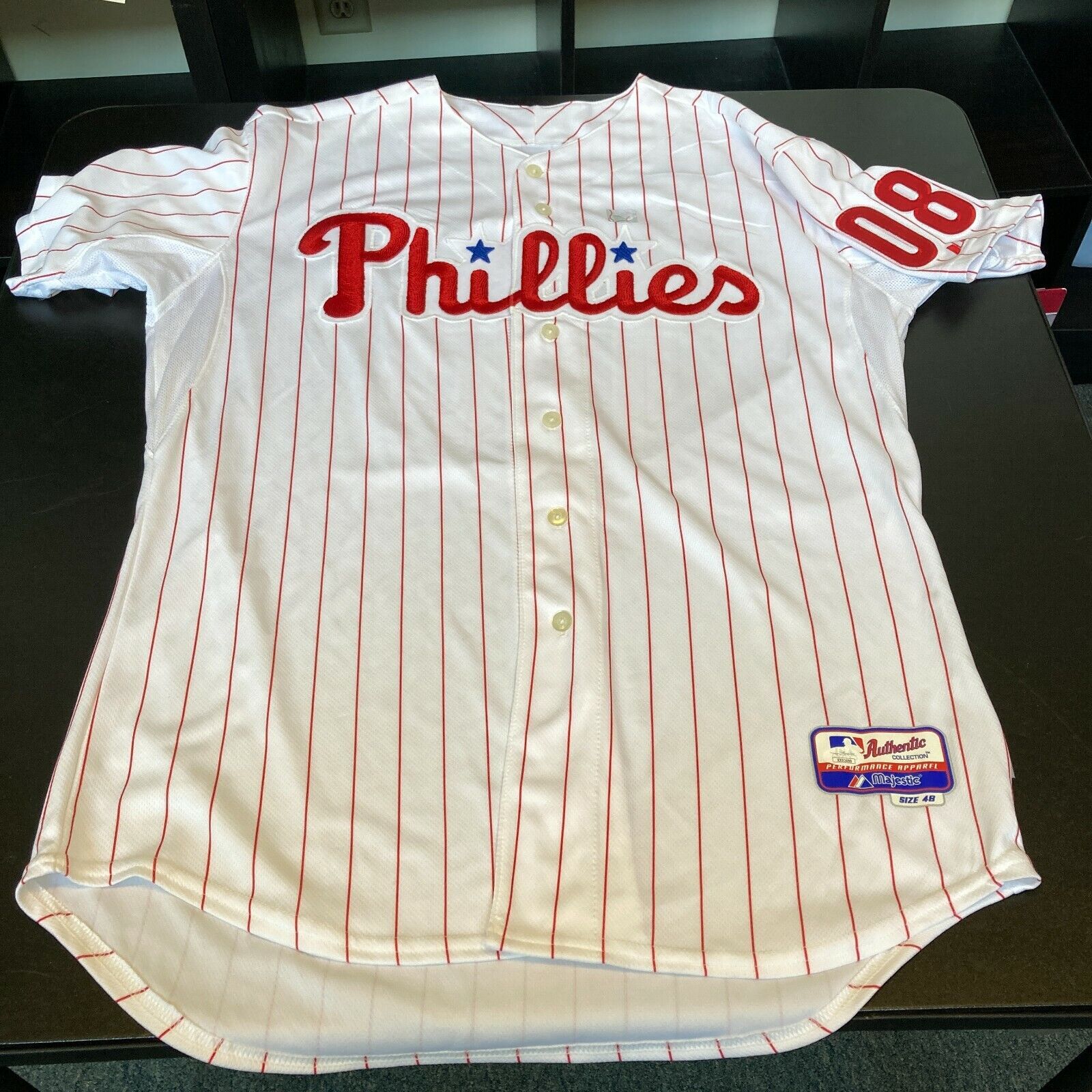 2008 Philadelphia Phillies World Series Champs Team Signed Jersey With JSA  COA