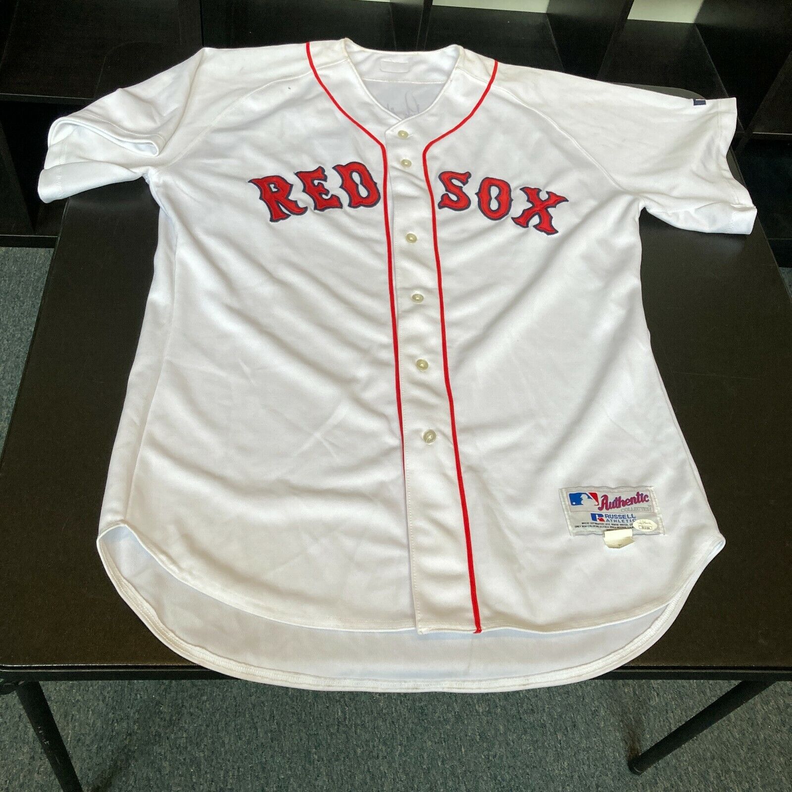 Lot Detail - 2000 Pedro Martinez Cy Young Winning Season Game Used Boston  Red Sox Home Jersey (MEARS)