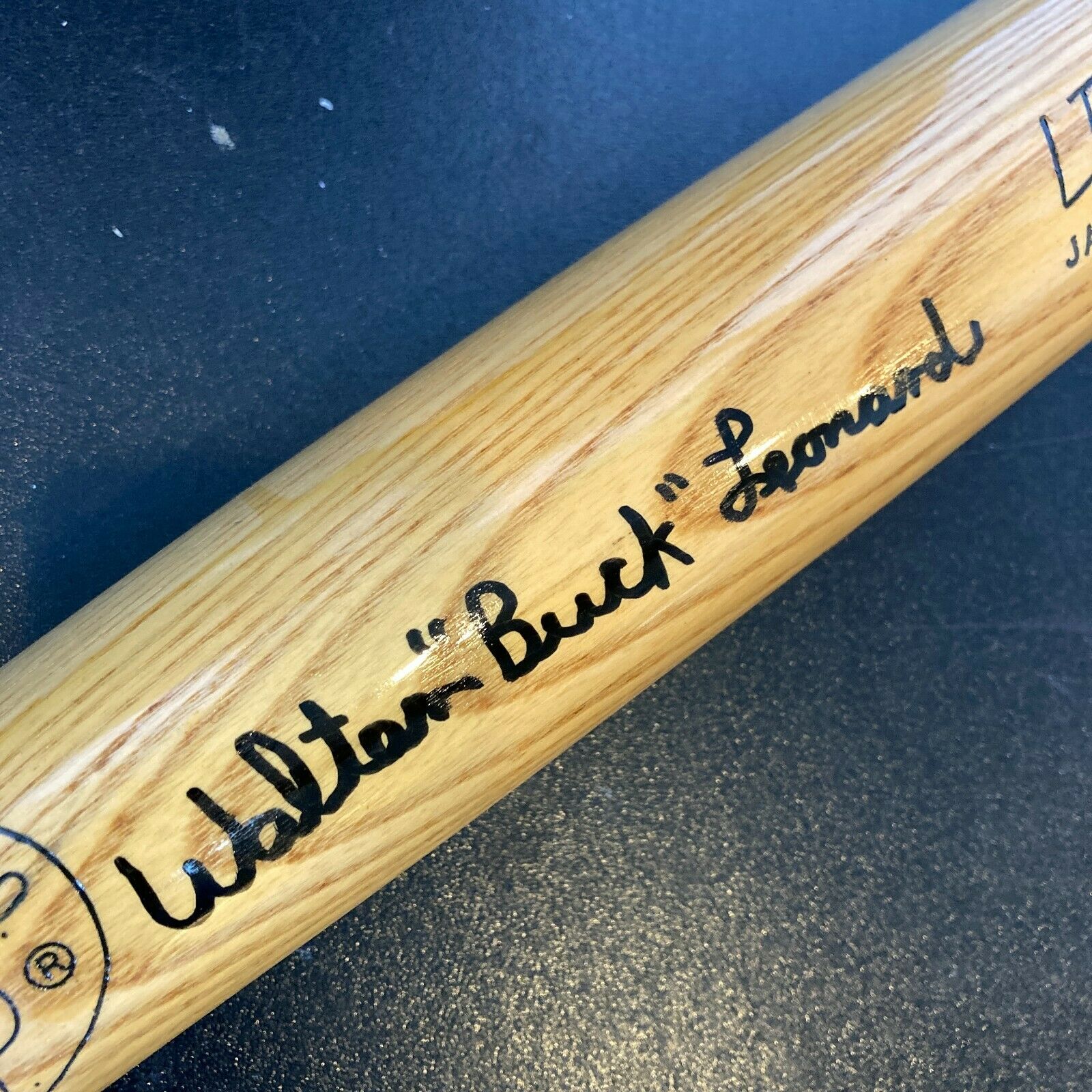 Walter Buck Leonard Full Name Signed Jackie Robinson Model Baseball Bat  JSA