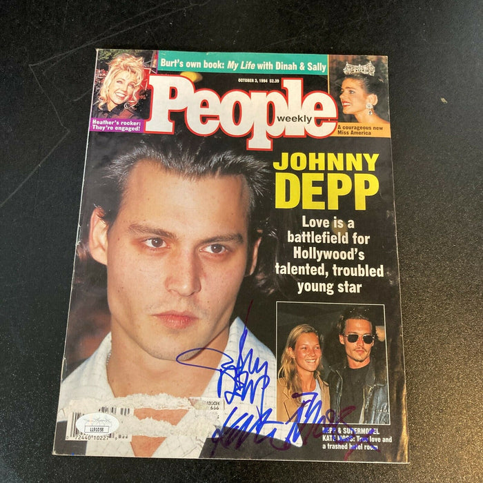 Johnny Depp & Girlfriend Kate Moss Signed People Magazine With JSA COA